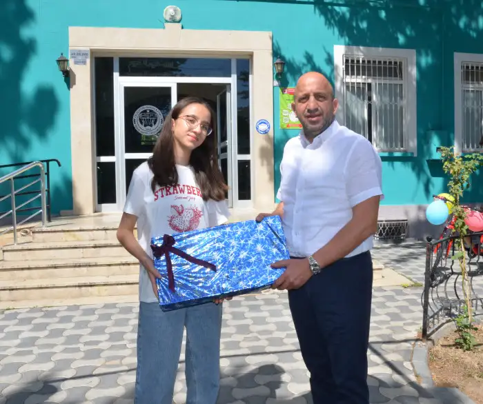 Mekpan Panel - LGS'de başarılı öğrencileri ödüllendirdi