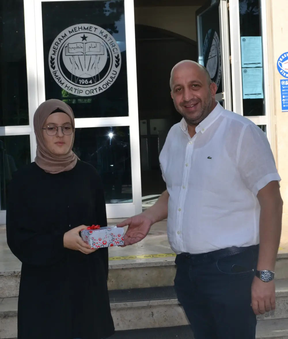 Celalettin Hakan Katırcı ve Öğrenciler