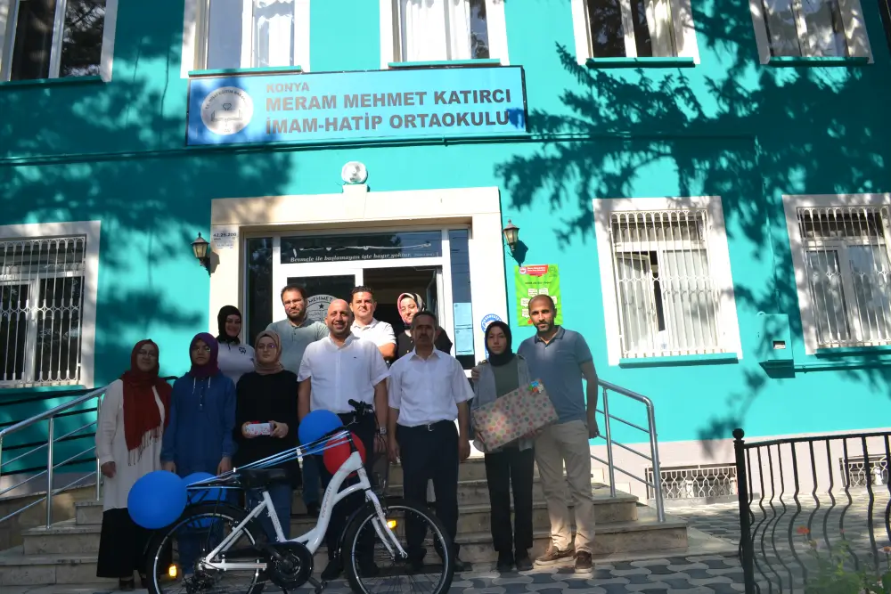 Celalettin Hakan Katırcı ve Öğrenciler